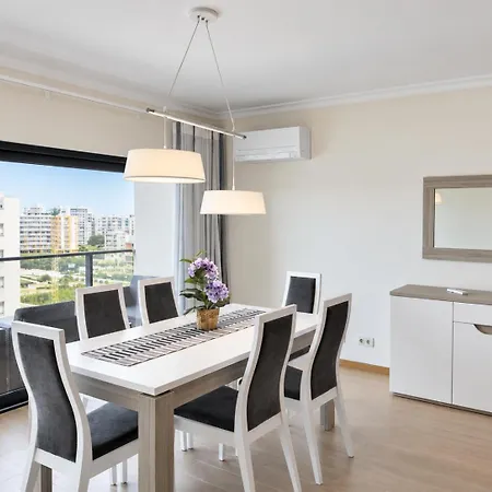 T2 Luxury Rocha Prime Apartment *