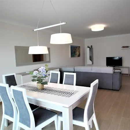 T2 Luxury Rocha Prime Apartament *