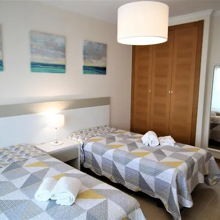 T2 Luxury Rocha Prime Apartament *